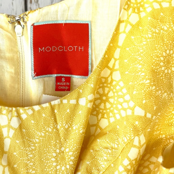 ModCloth yellow cotton dress with pockets size small.👒 - Picture 2 of 3